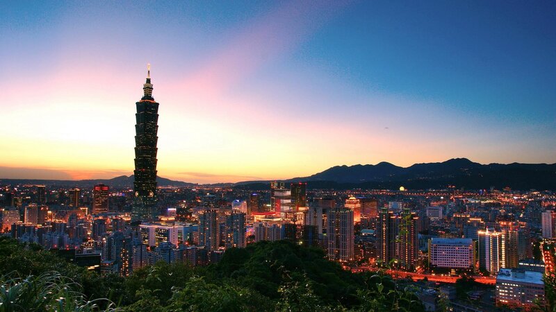 Taipei 101 at Dusk — Blue, Serene