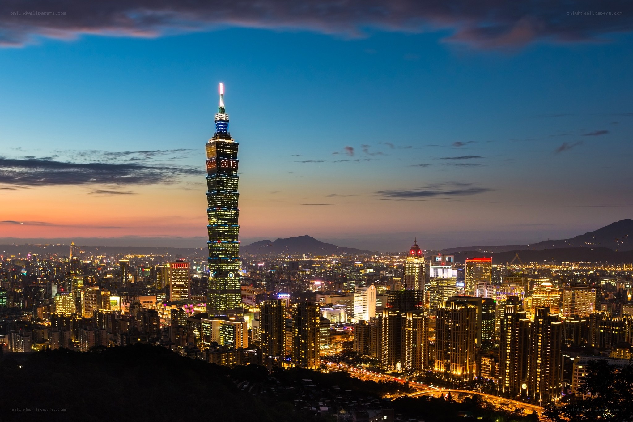 Taipei 101 at dusk