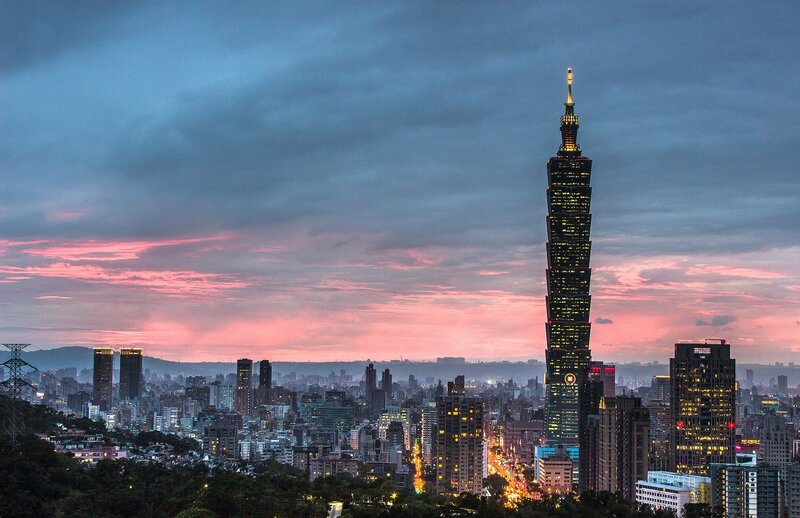 Taipei 101 Skyscraper — Pink