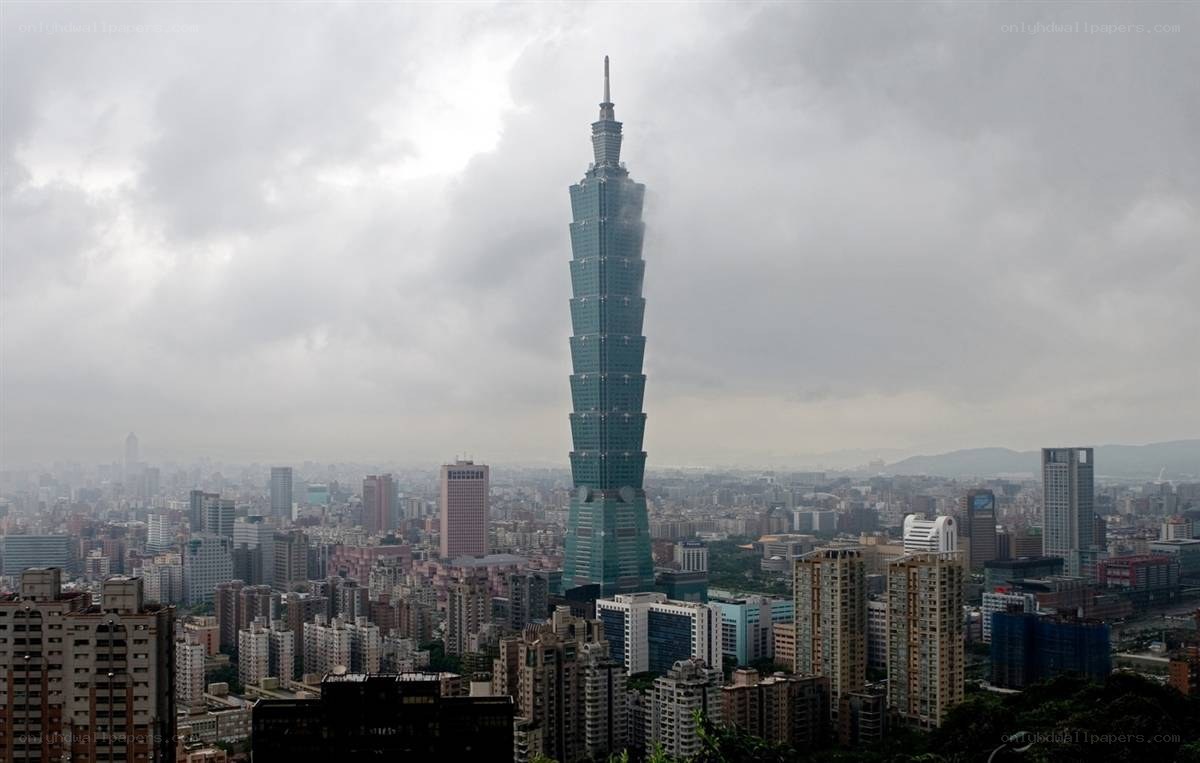Taipei 101 skyscraper view