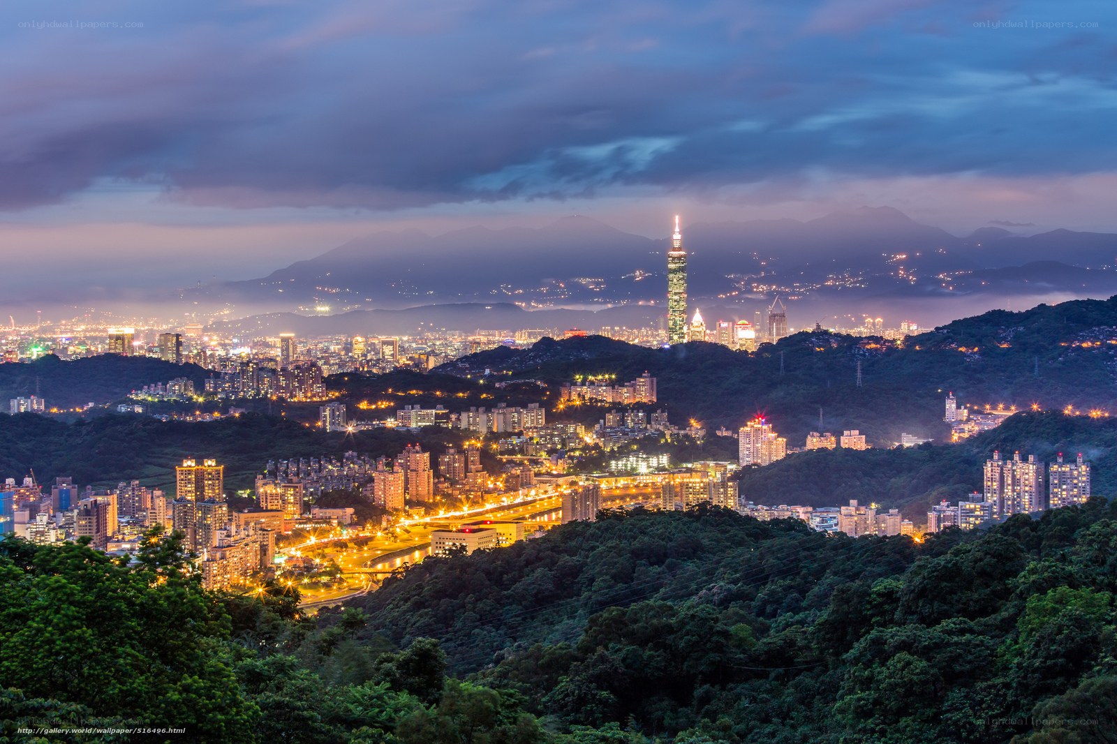 Taipei cityscape at dusk