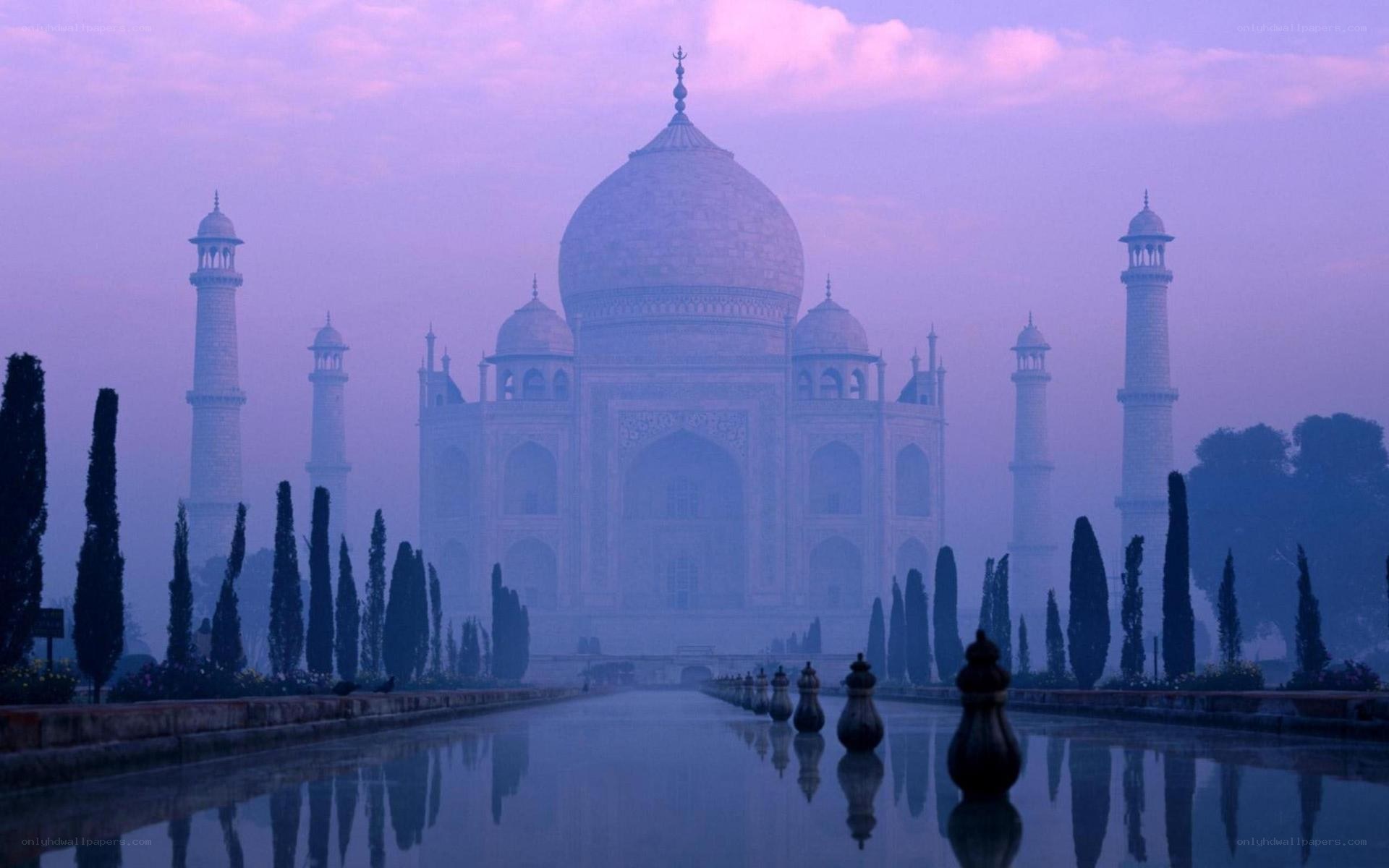 Taj Mahal at dawn