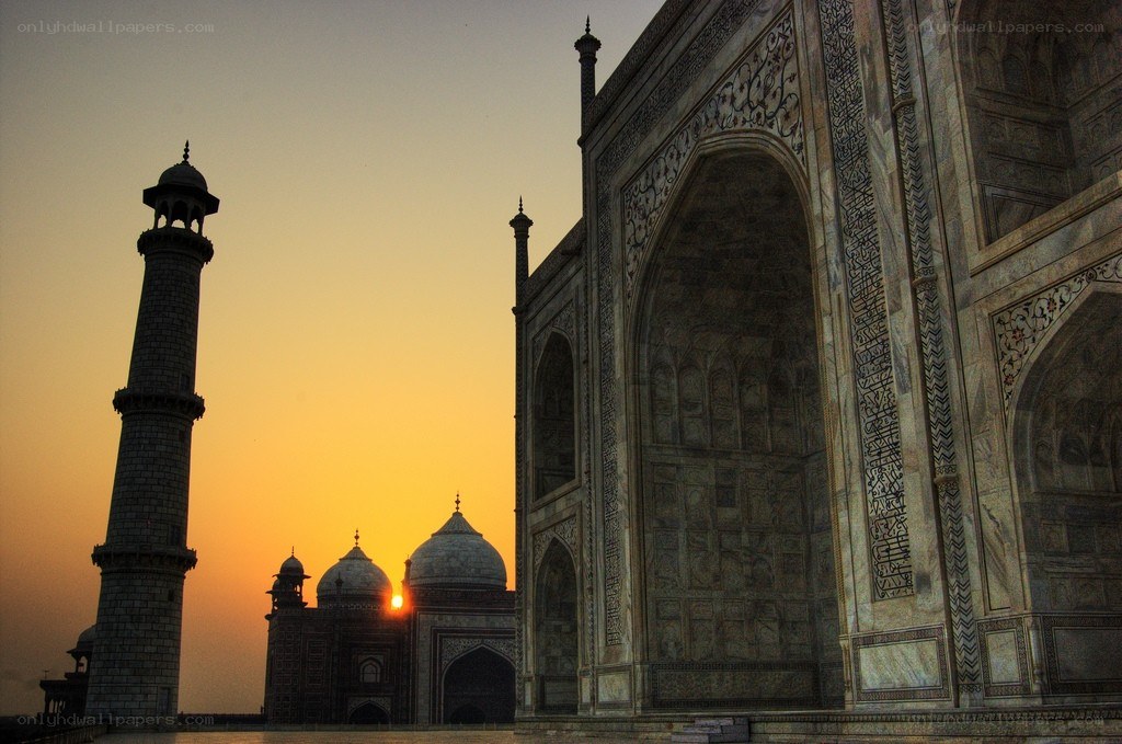Taj Mahal at sunset