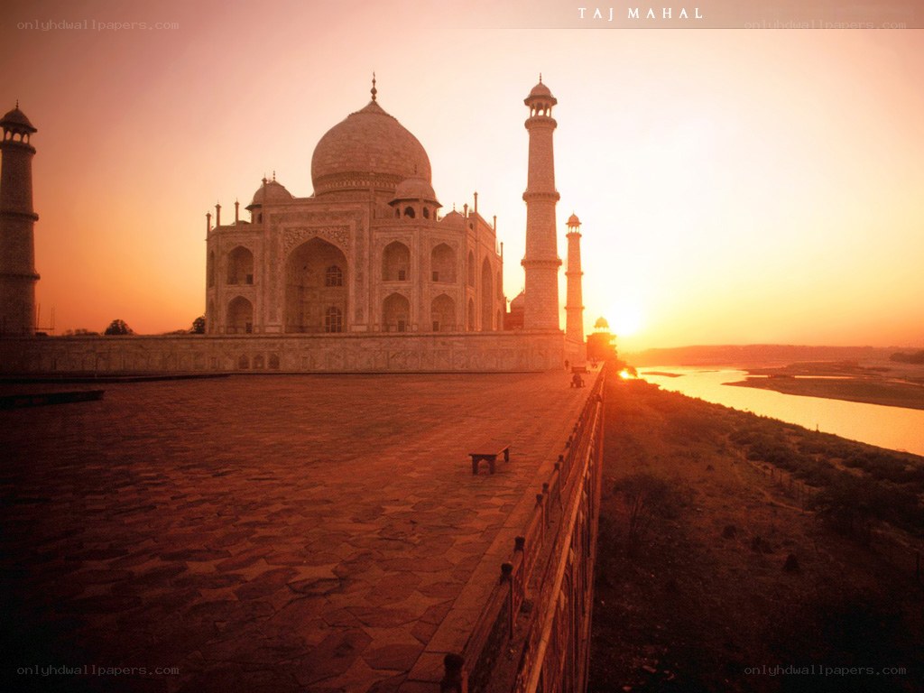 Taj Mahal at sunset