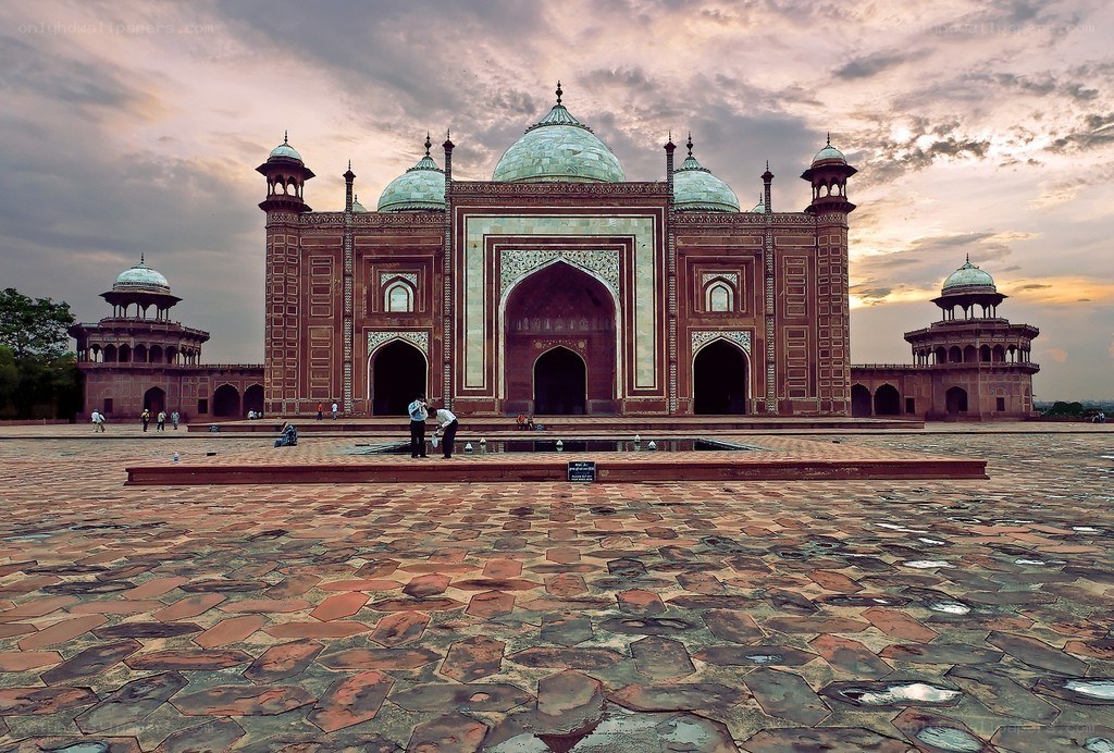 Taj Mahal at sunset