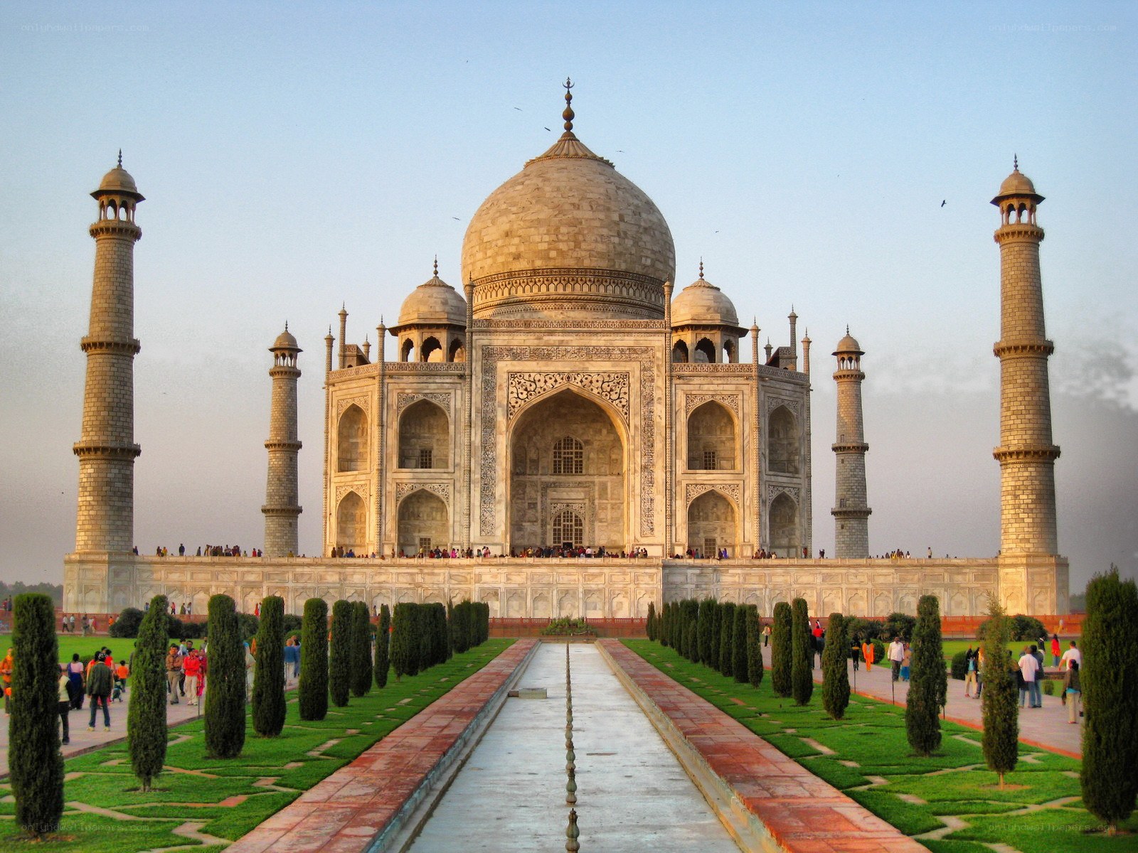 Taj Mahal at sunset