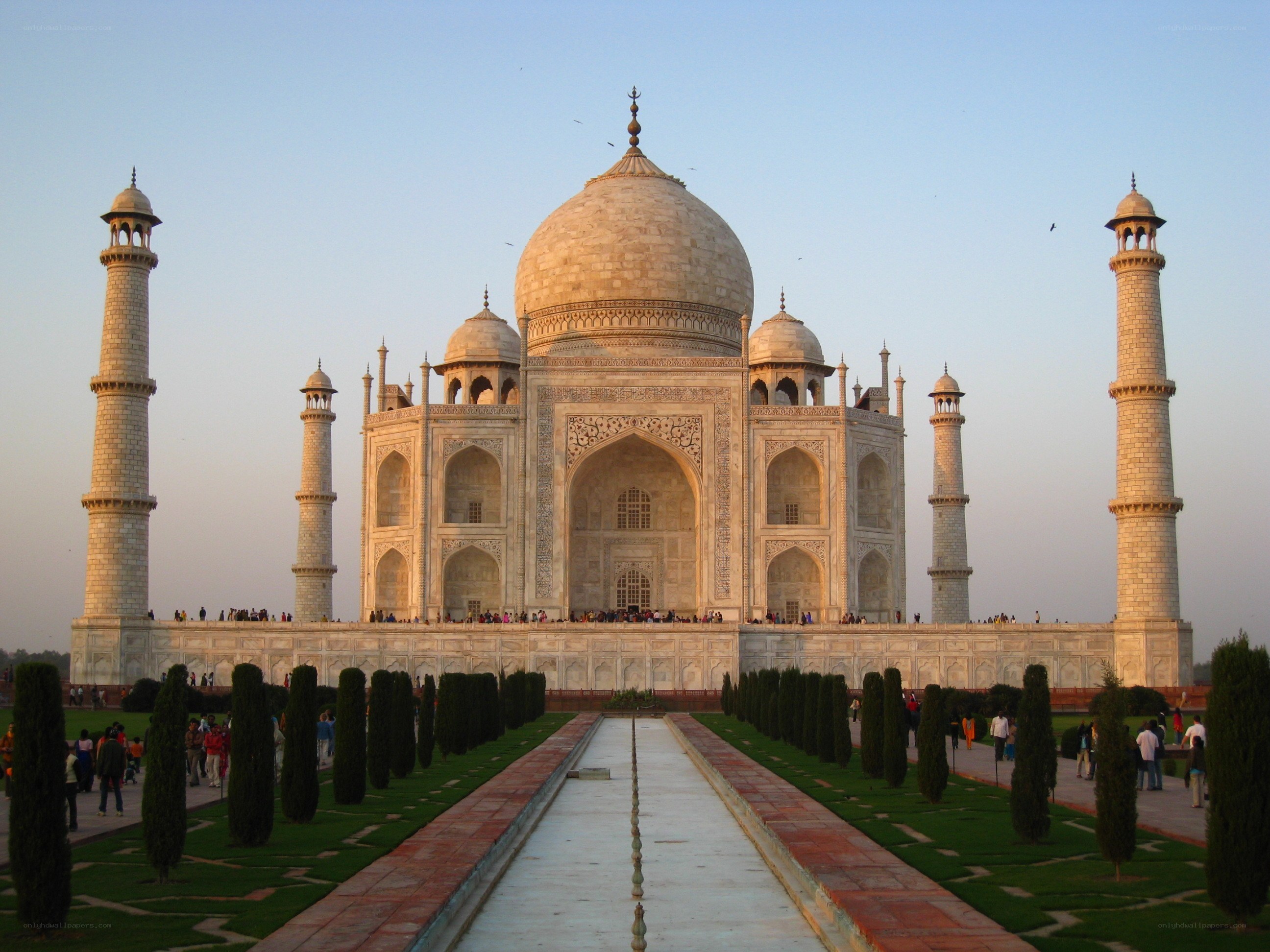 Taj Mahal at sunset