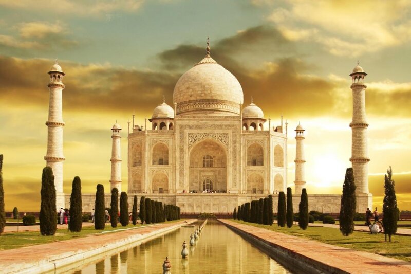 Taj Mahal at Sunset — Gold, Serene