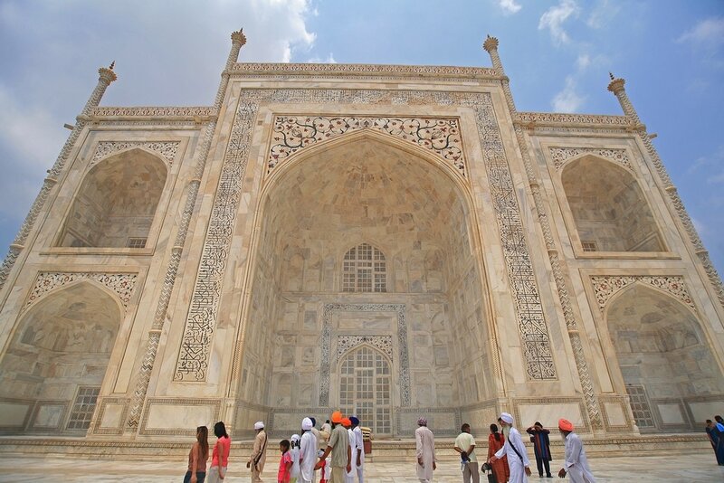 Taj Mahal entrance with visitors