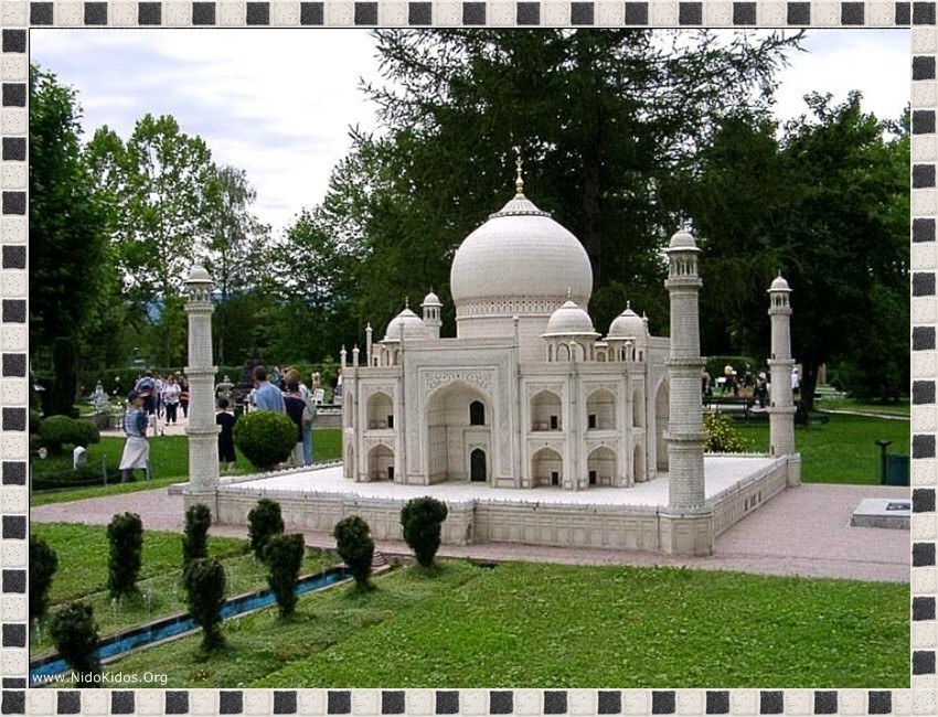 Taj Mahal model in park