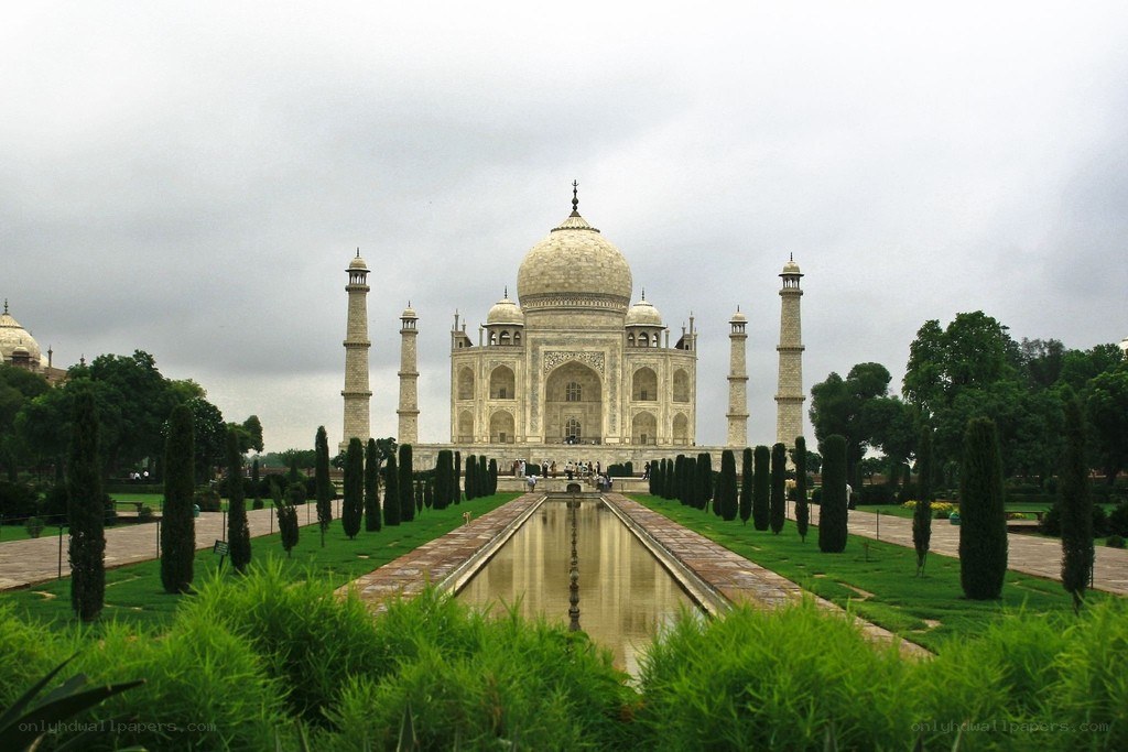 Taj Mahal on a cloudy day