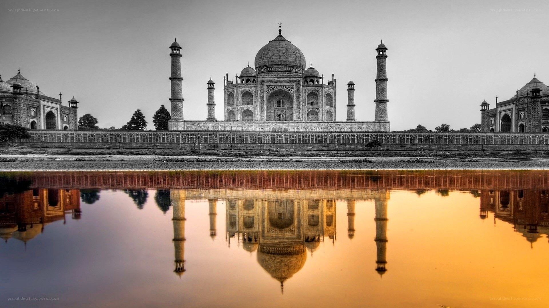 Taj Mahal reflection at dawn