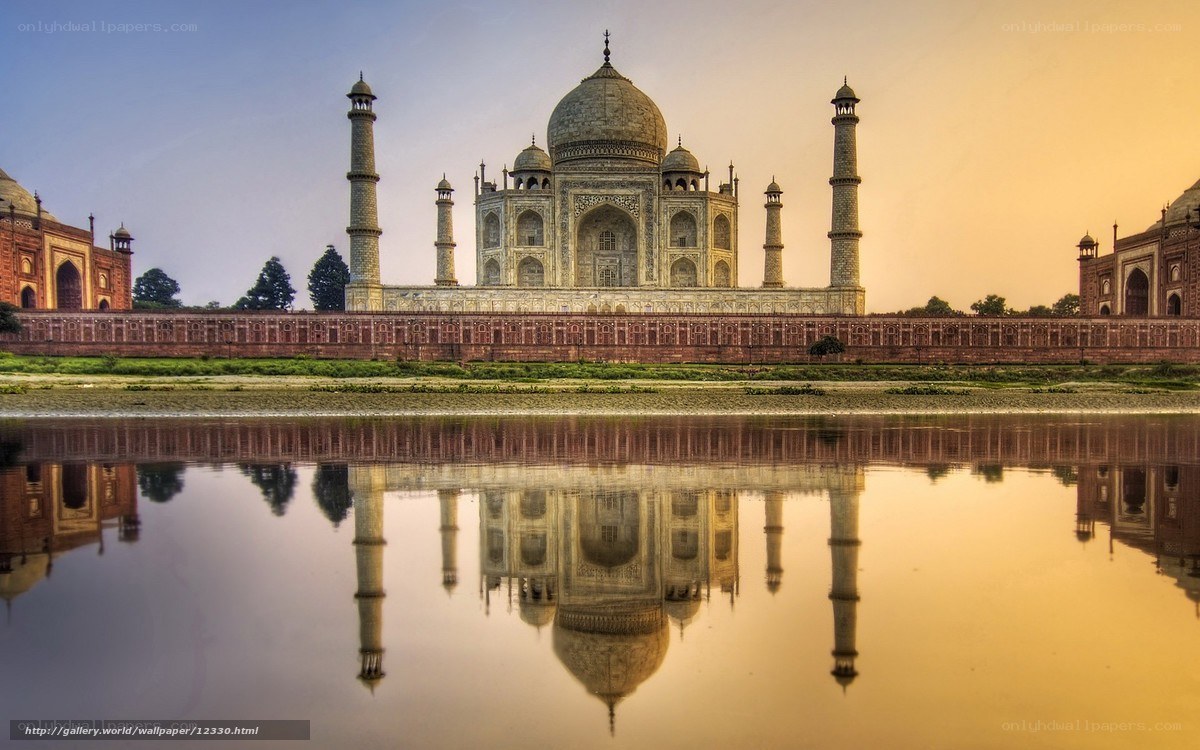 Taj Mahal reflection at sunrise