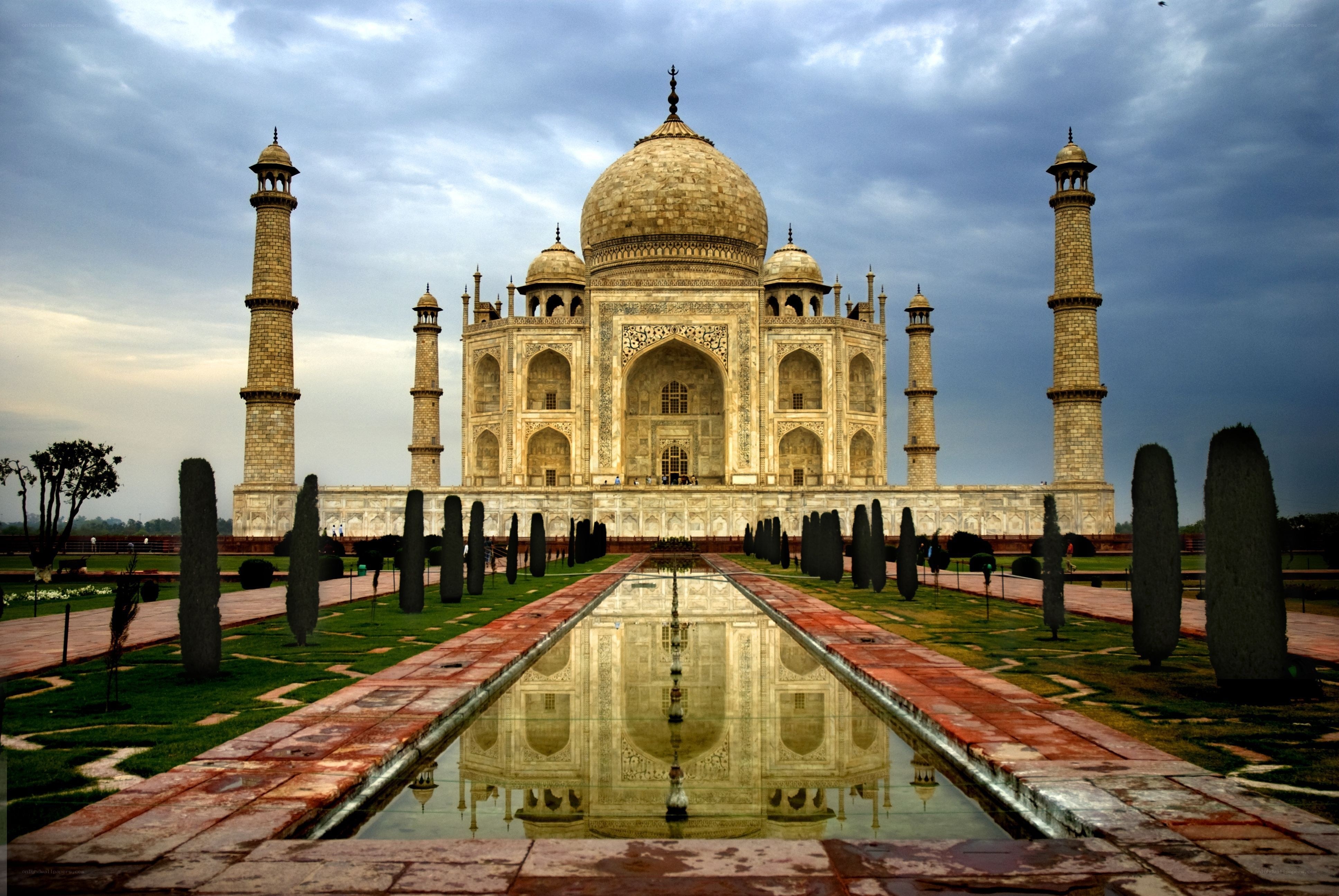 Taj Mahal reflection
