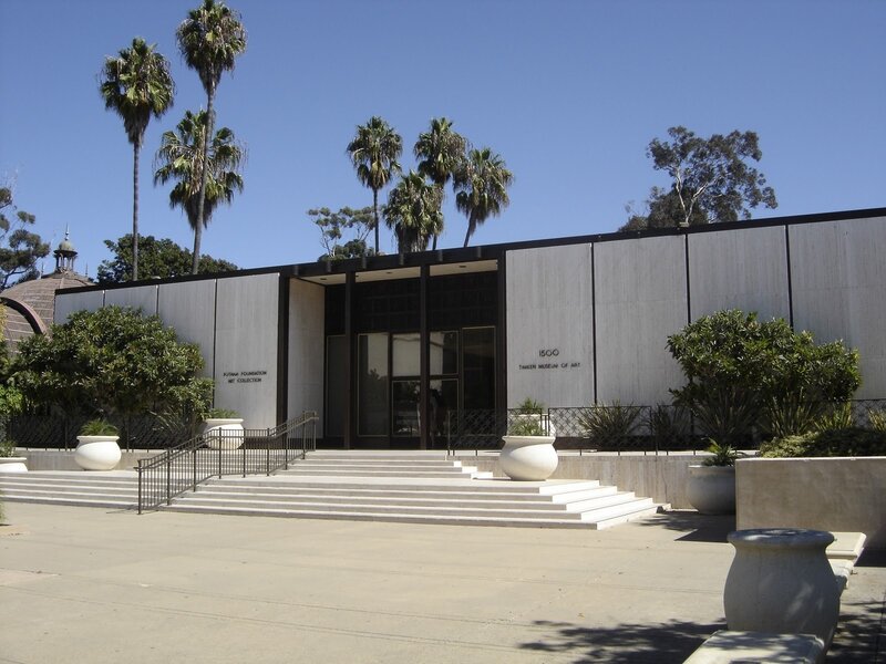 Takken Museum of Art entrance