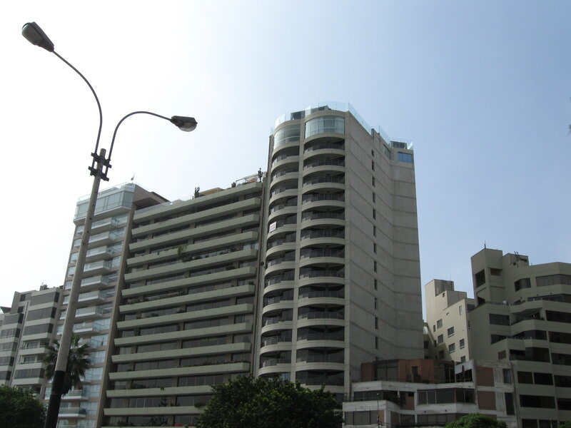 tall apartment buildings in city