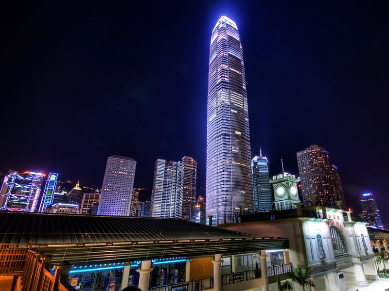 Tall Skyscraper at Night — Blue, Dramatic