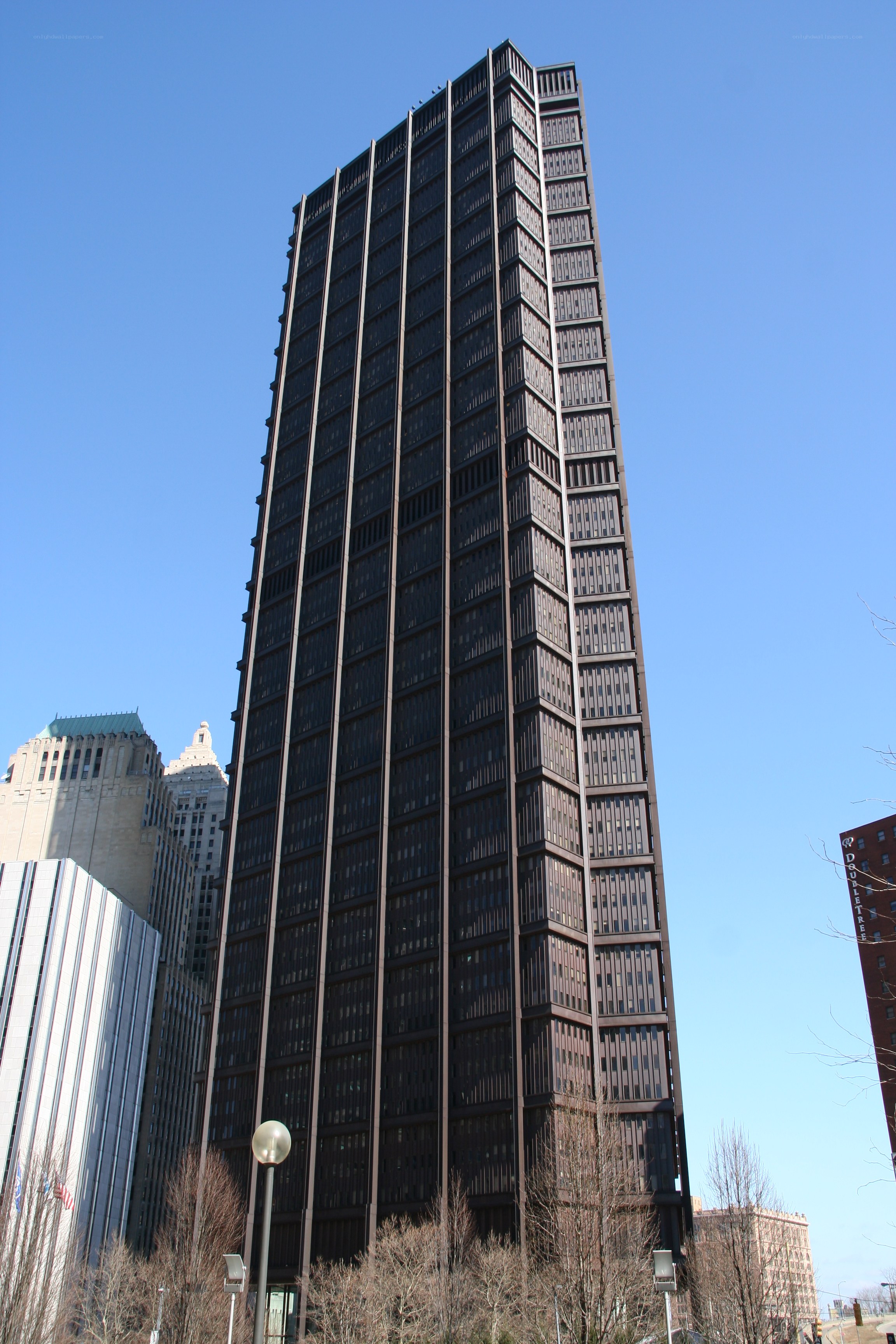 tall skyscraper in city