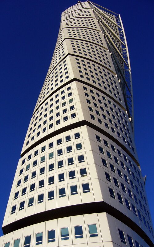 Tall Twisting Skyscraper — White