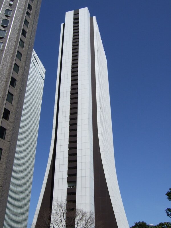 tall white skyscraper