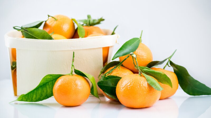 Tangerines with Leaves — Orange, Fresh, Photograph