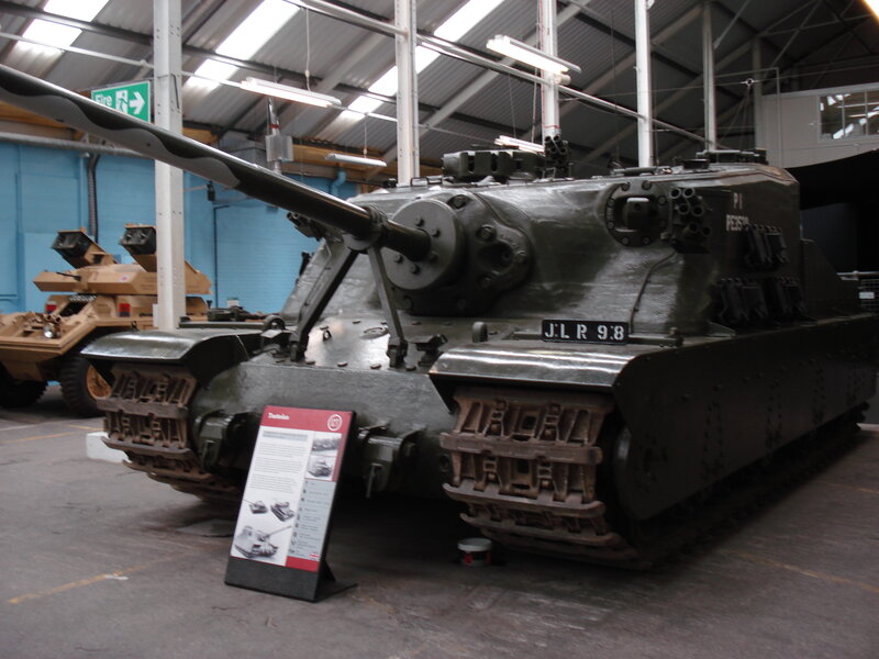 Tank in Museum — Green, Neutral