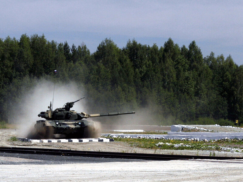 Tank on a training course