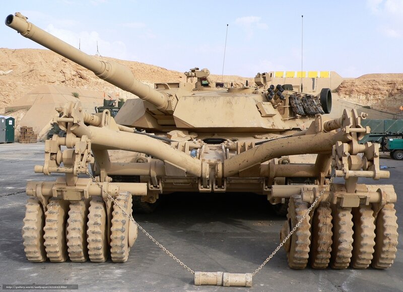 Tank with Road Wheels — Tan