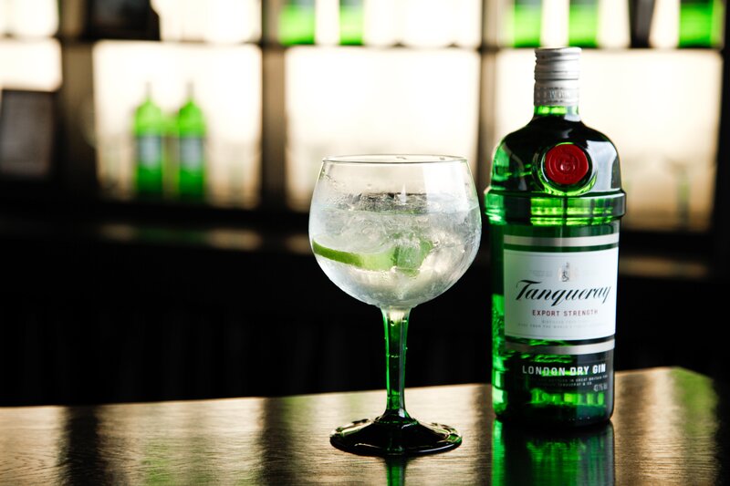 Tanqueray gin and cocktail