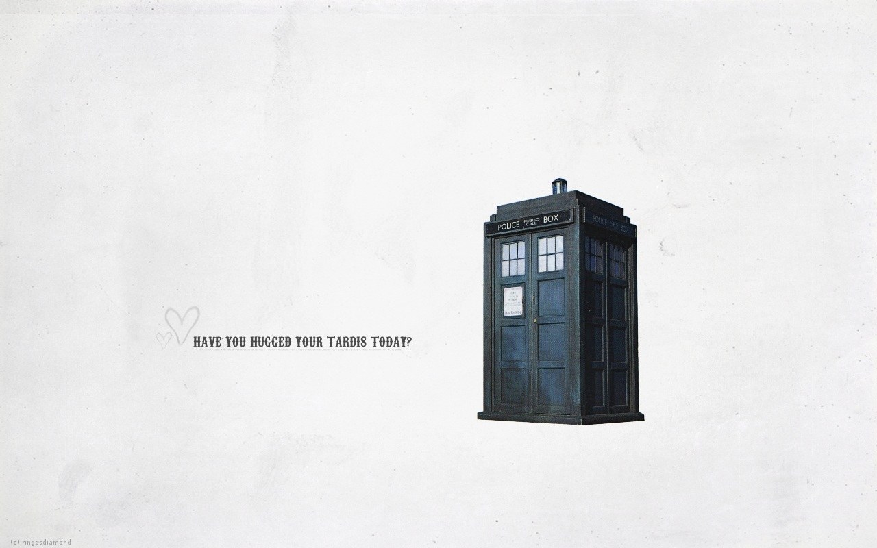 TARDIS Hug Reminder
