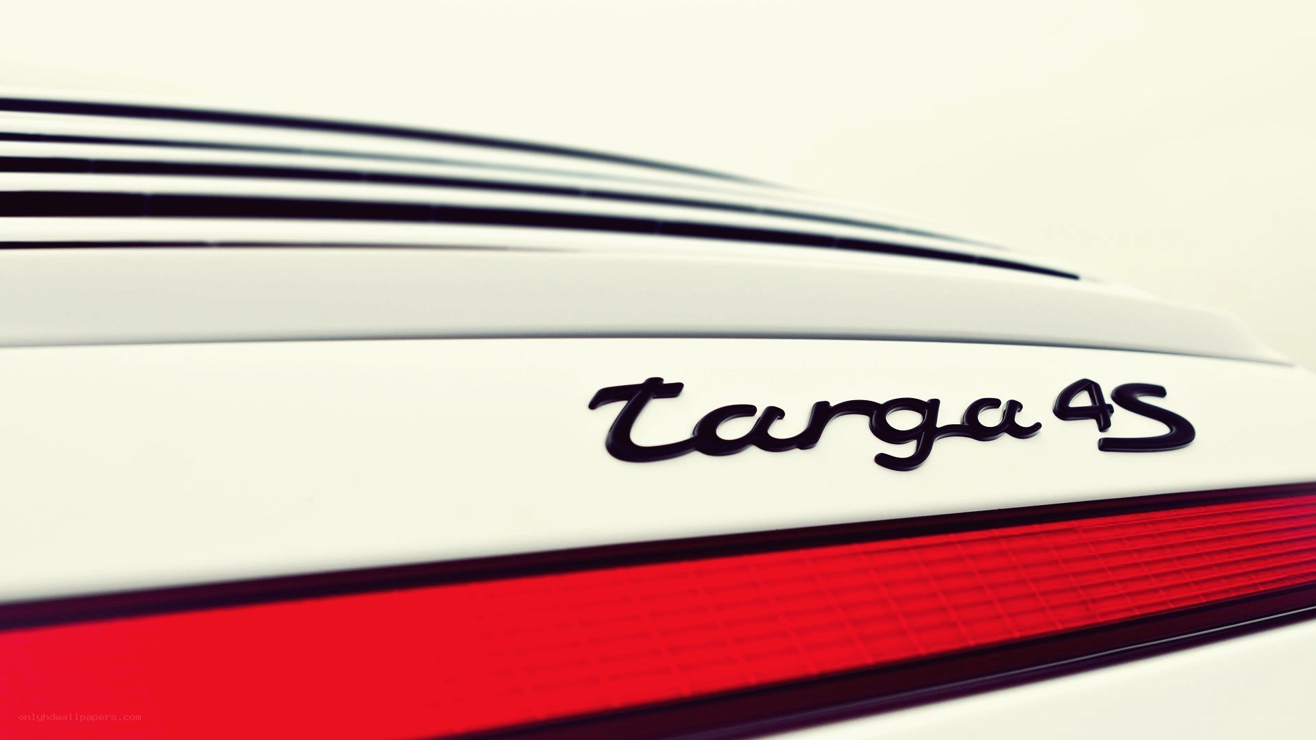 Targa 4S emblem on car