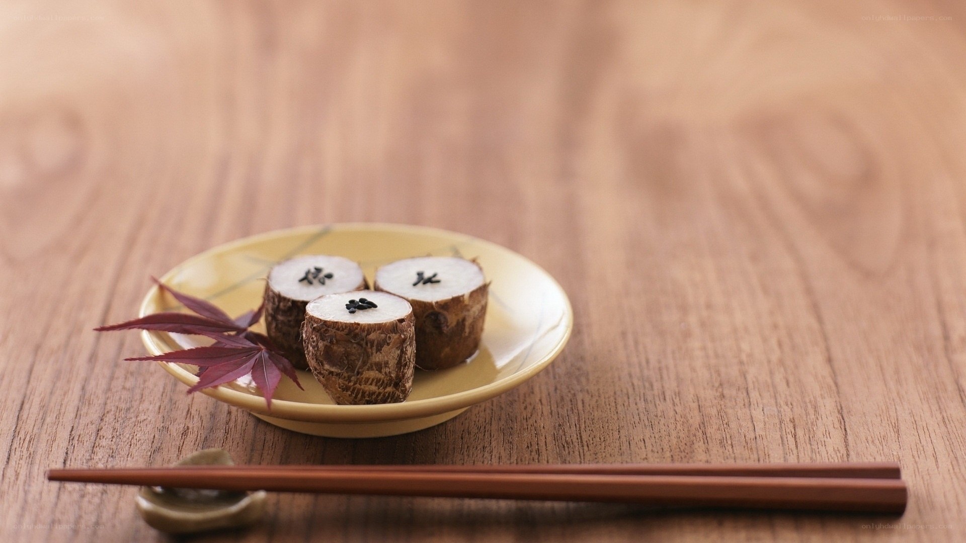 Taro root slices with maple leaf