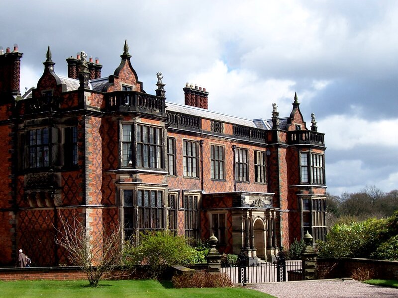 Tatton Hall Building