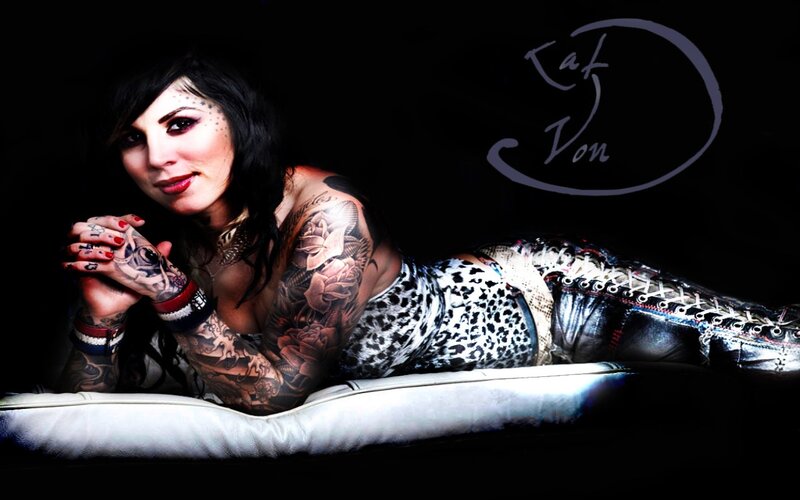 tattooed woman in leopard print