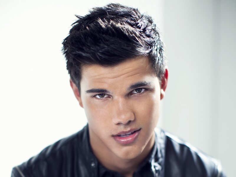Taylor Lautner portrait