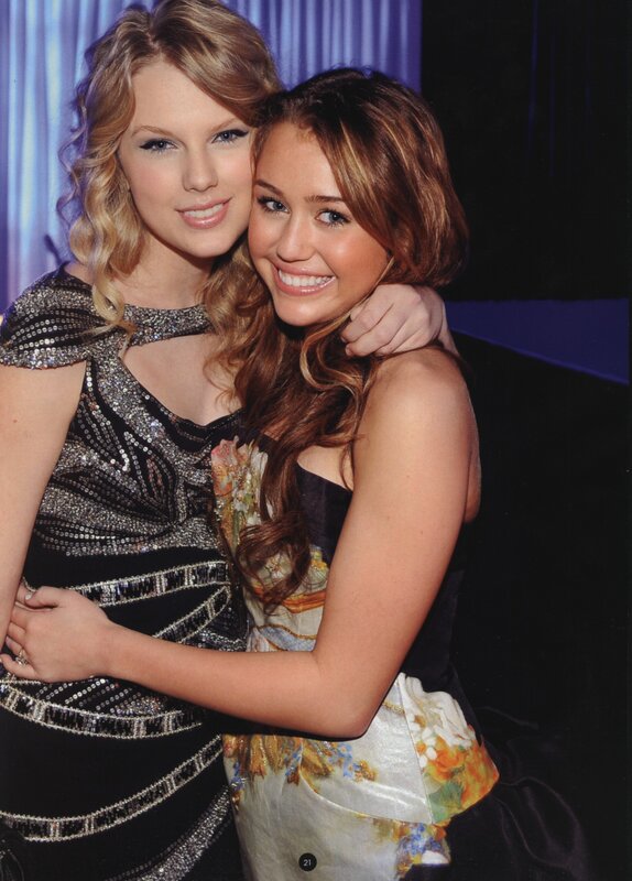 Taylor Swift and Miley Cyrus pose together