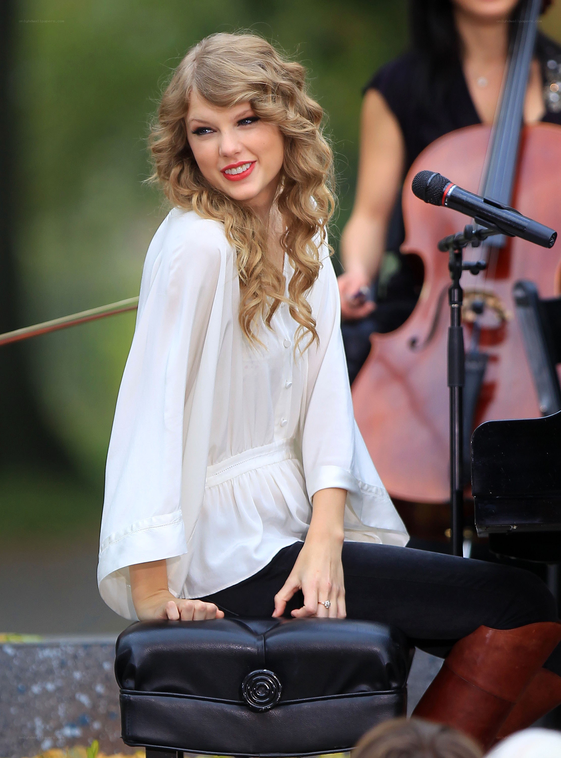 Taylor Swift at a performance