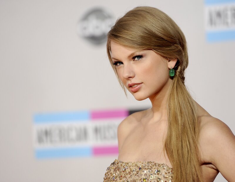 Taylor Swift at American Music Awards