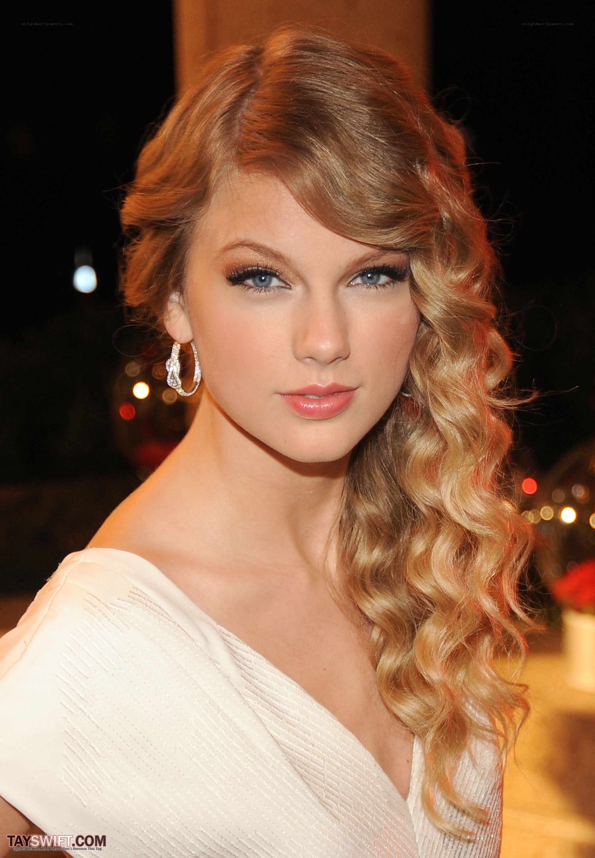 Taylor Swift at an event