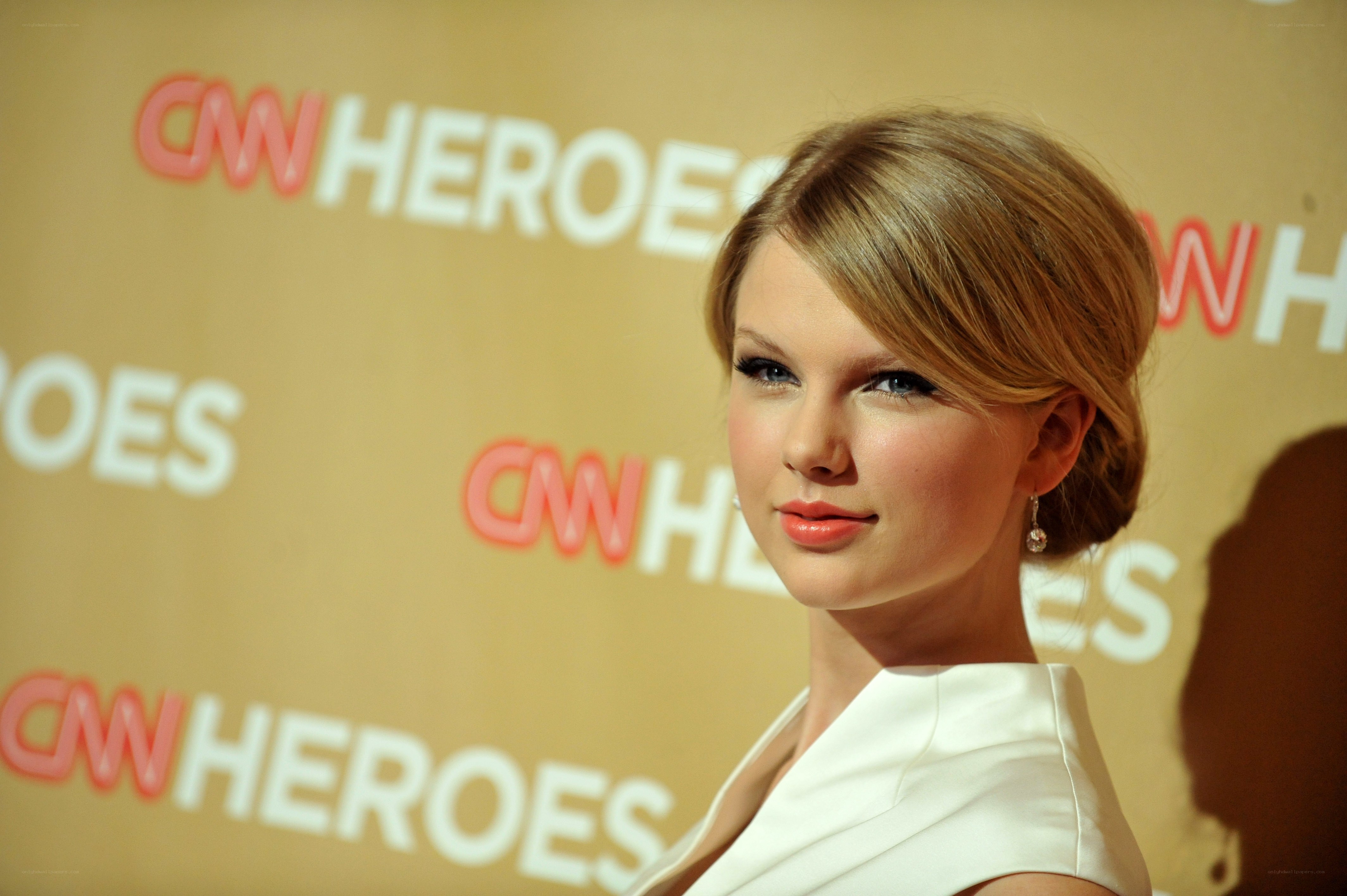 Taylor Swift at CNN Heroes event