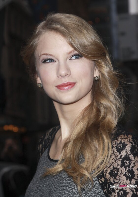 Taylor Swift at event