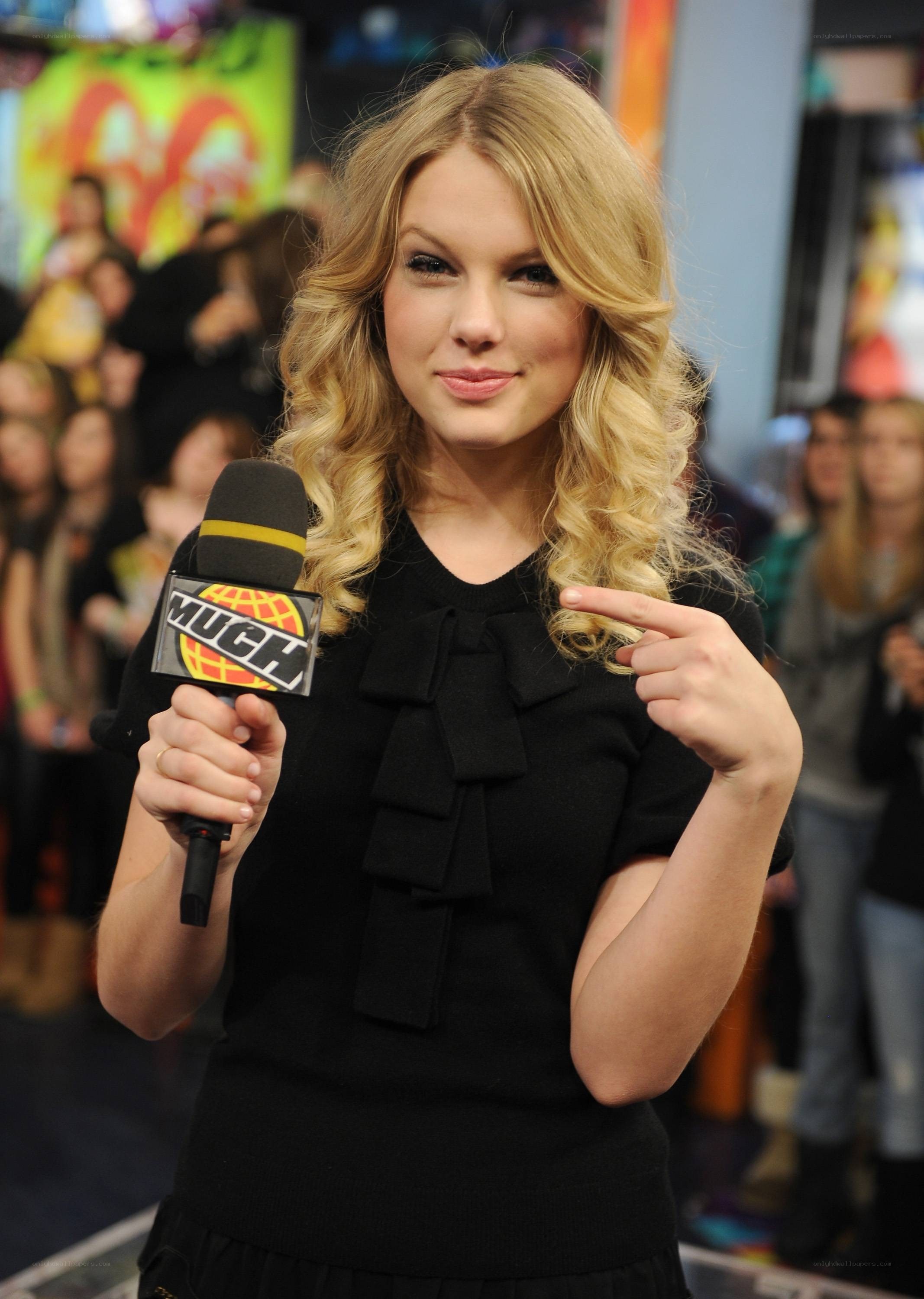 Taylor Swift at MuchMusic