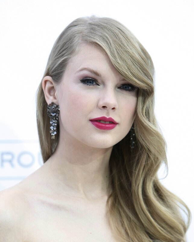 Taylor Swift at red carpet event