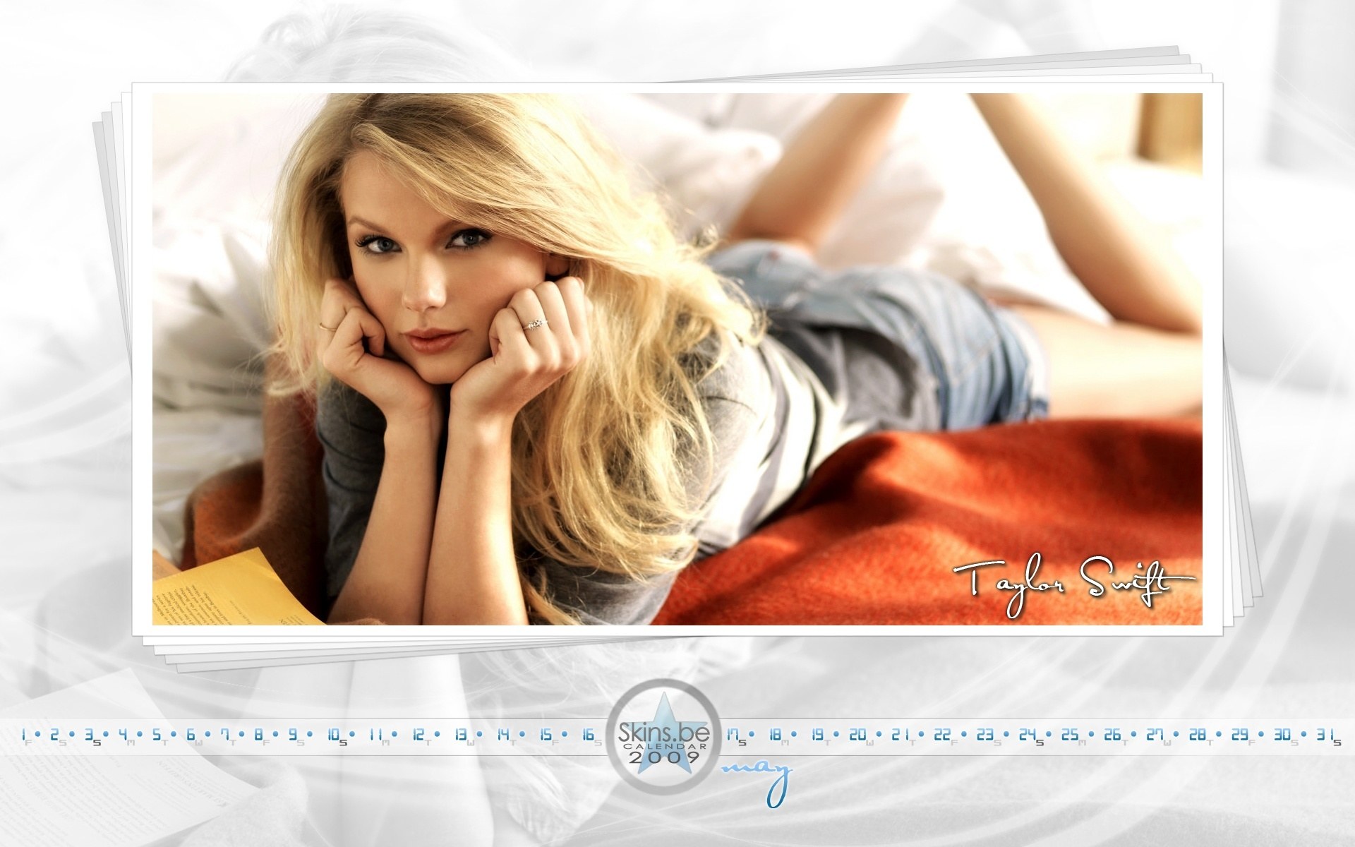 Taylor Swift calendar photo