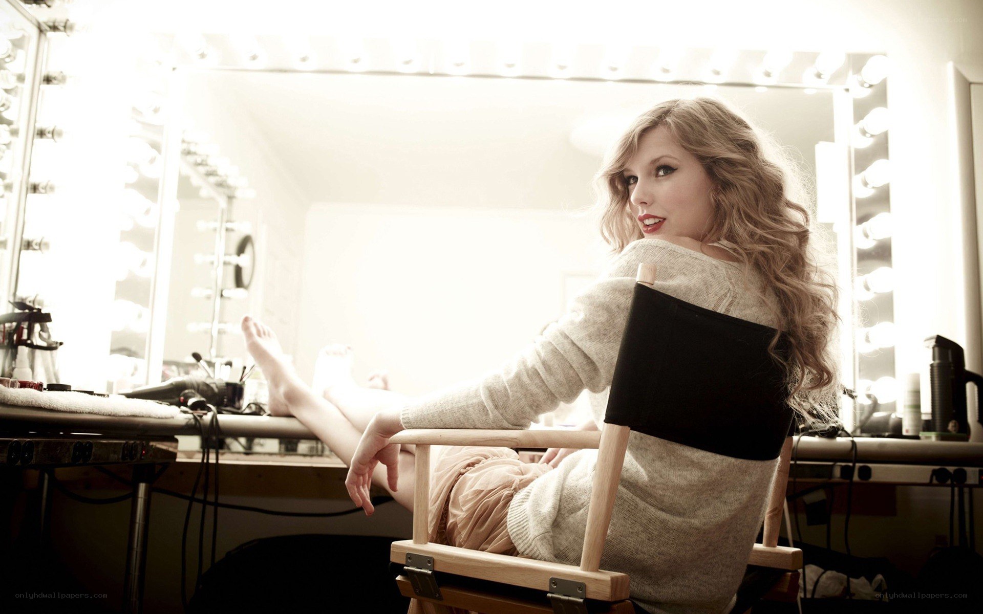 Taylor Swift in dressing room