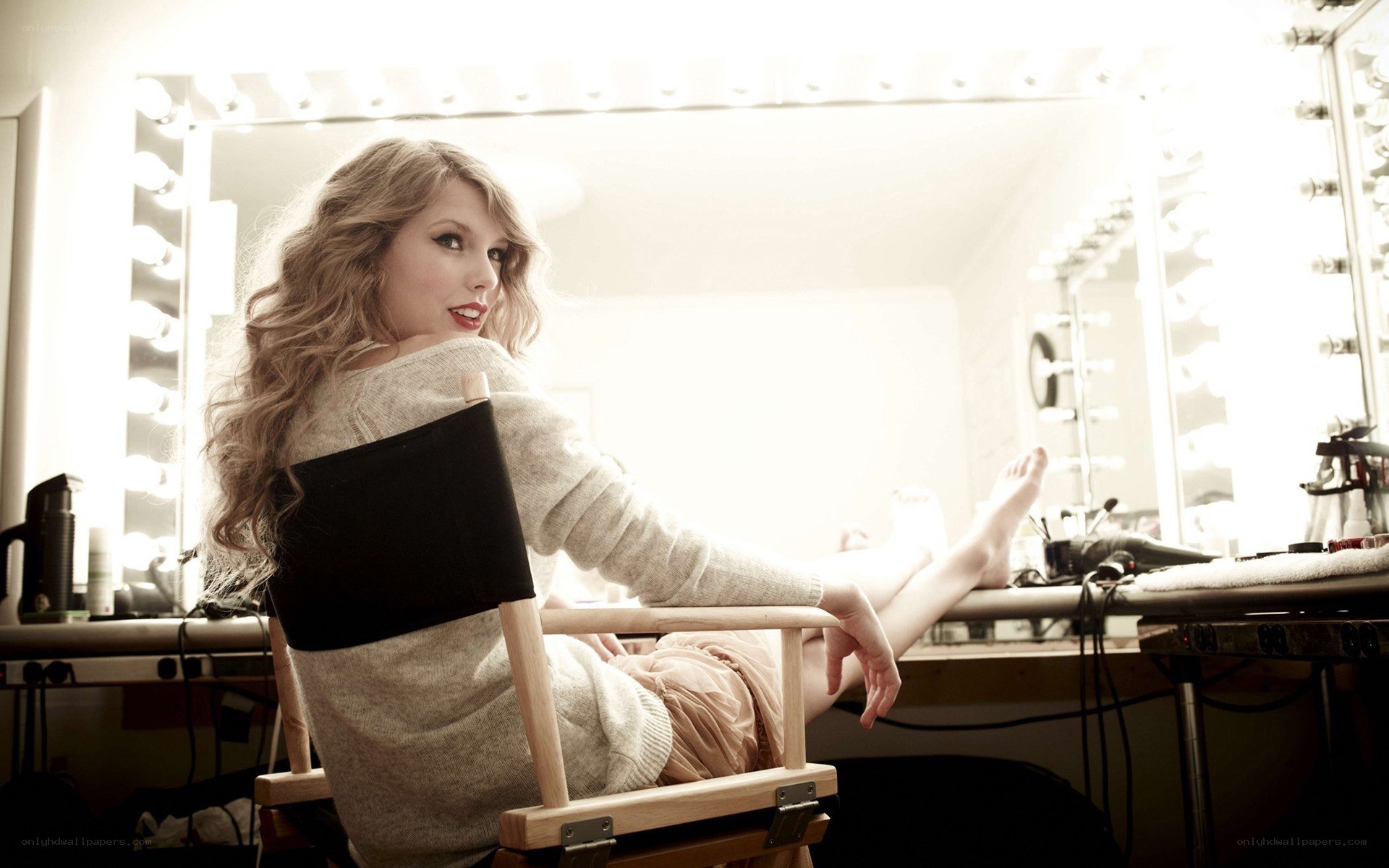 Taylor Swift in dressing room