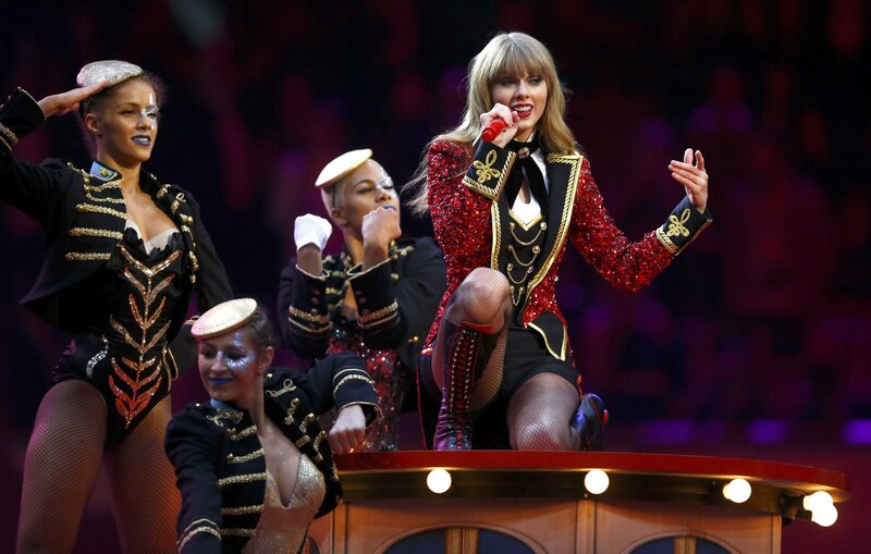 Taylor Swift performs on stage