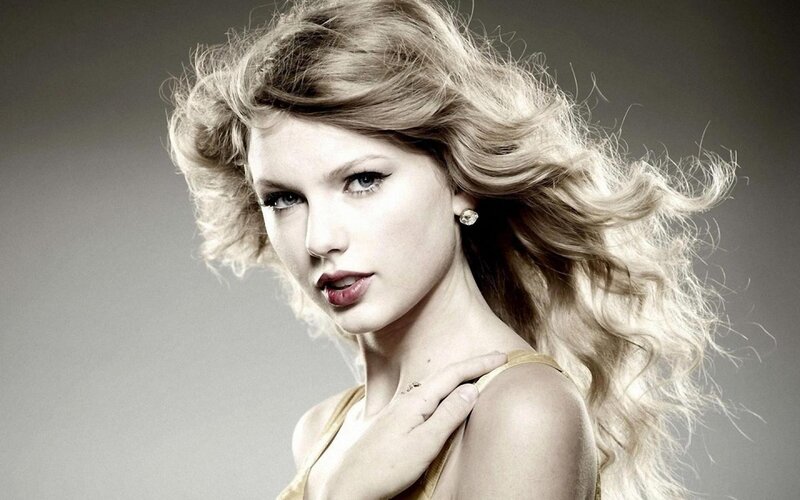 Taylor Swift portrait