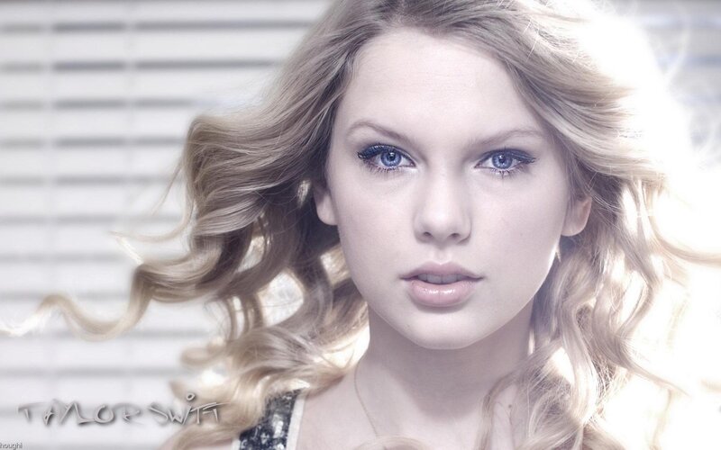 Taylor Swift portrait