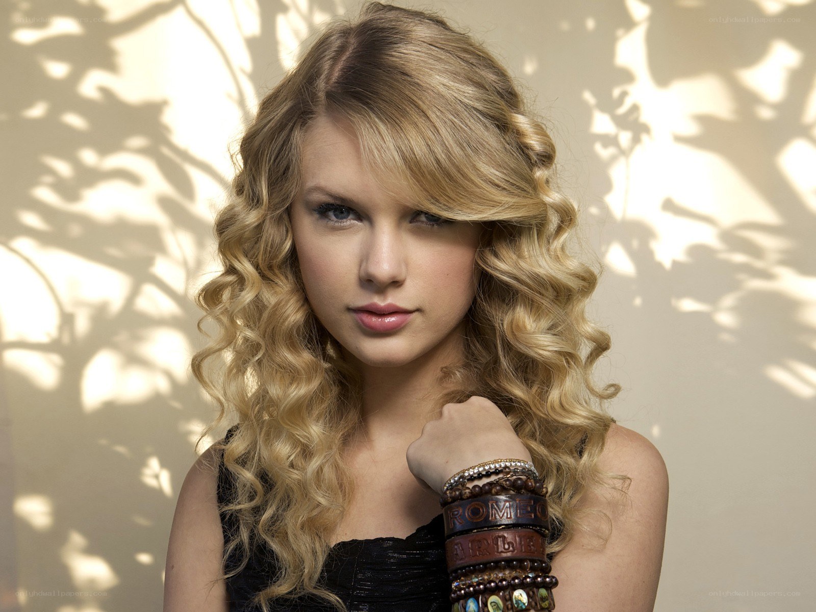 Taylor Swift portrait